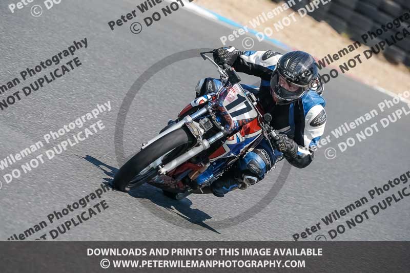 enduro digital images;event digital images;eventdigitalimages;mallory park;mallory park photographs;mallory park trackday;mallory park trackday photographs;no limits trackdays;peter wileman photography;racing digital images;trackday digital images;trackday photos